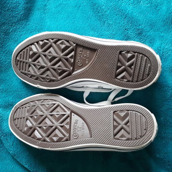Converse AllStar Lowtops (Unisex) - Picture 9 of 13